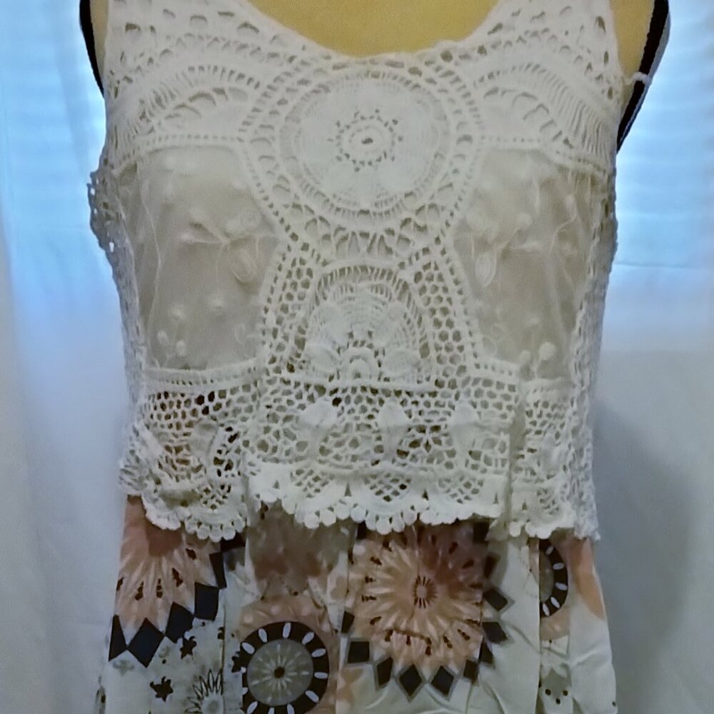 Sleeveless print dress